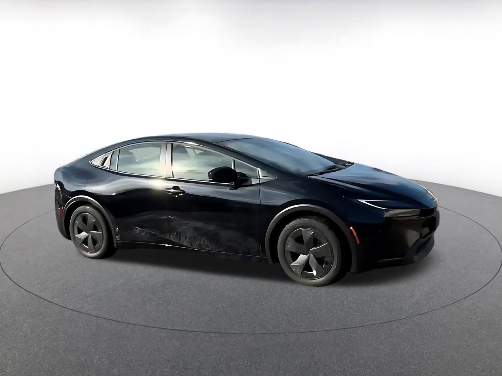 Thumbnail: 2025 Toyota Prius - 2