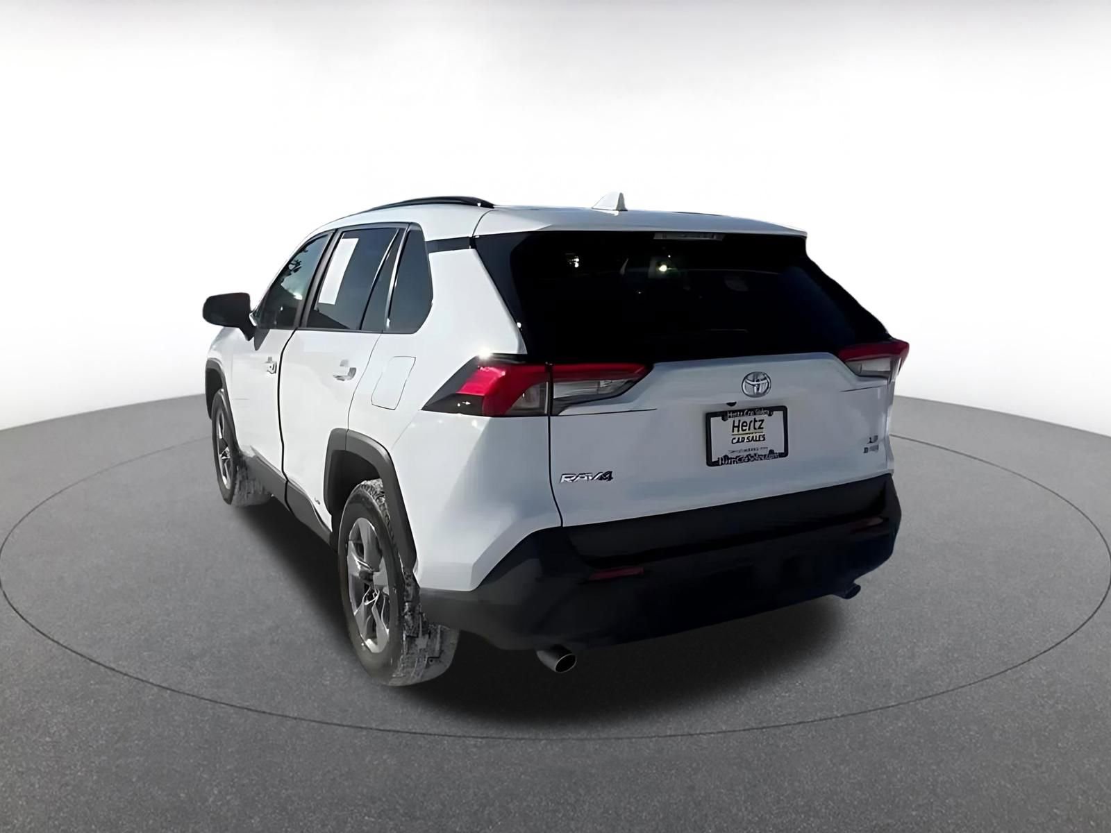 Thumbnail: 2025 Toyota RAV4 - 11