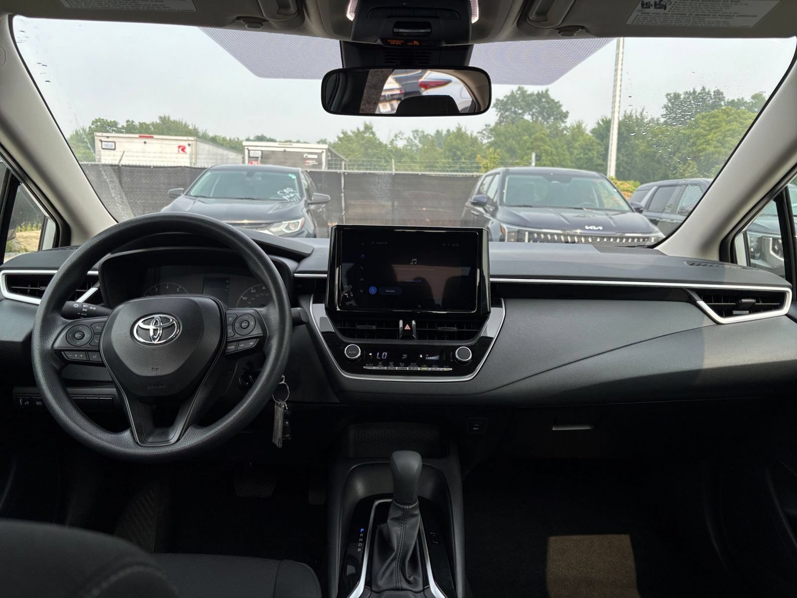 Thumbnail: 2025 Toyota Corolla - 32