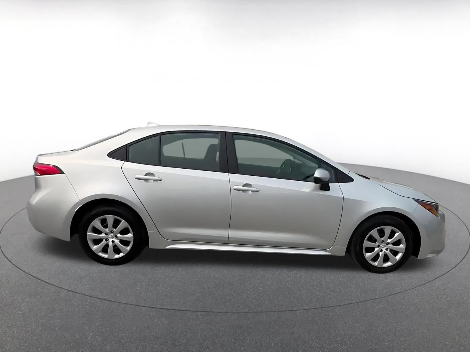 Thumbnail: 2025 Toyota Corolla - 16