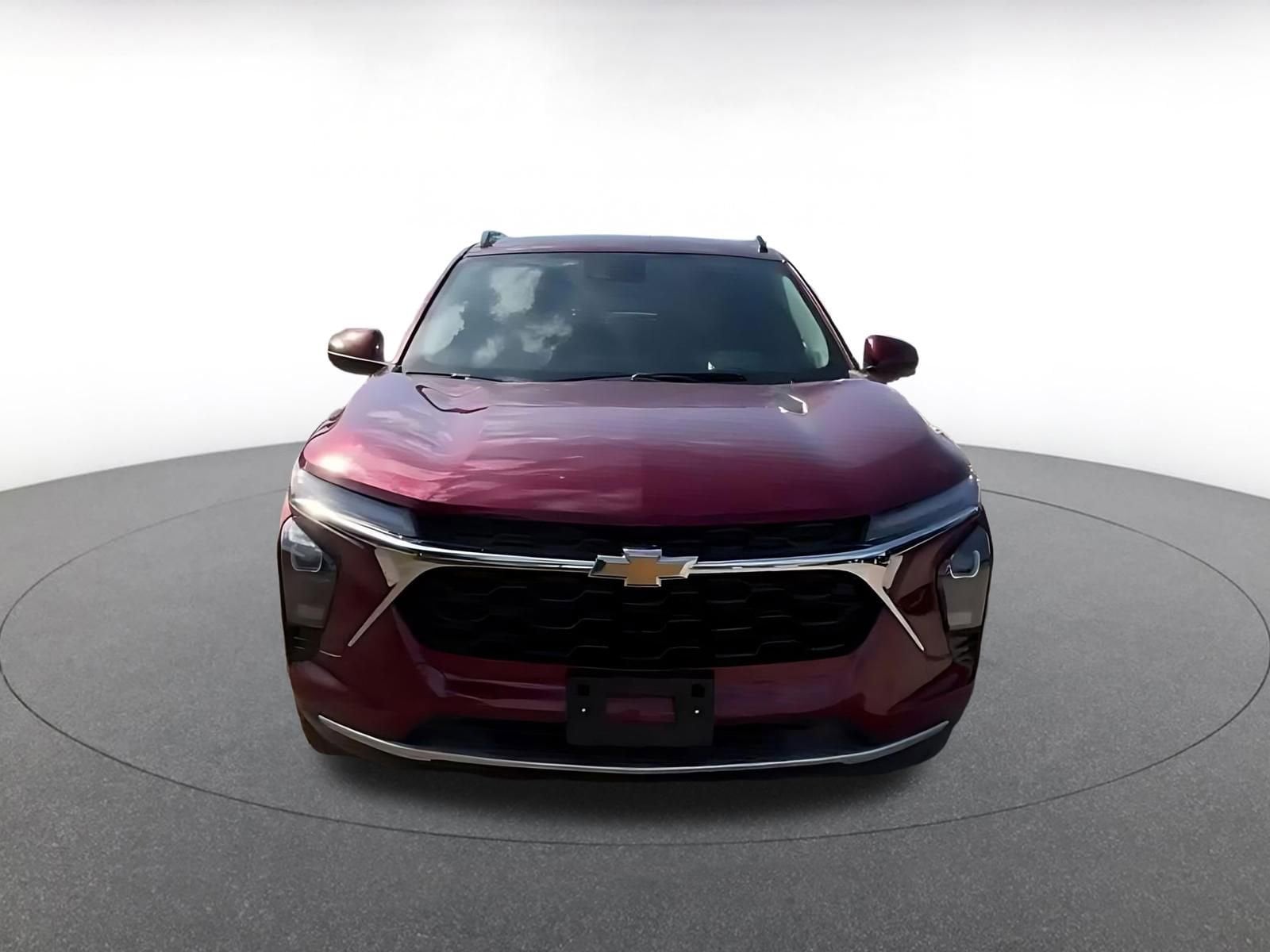 Thumbnail: 2025 Chevrolet Trax - 4