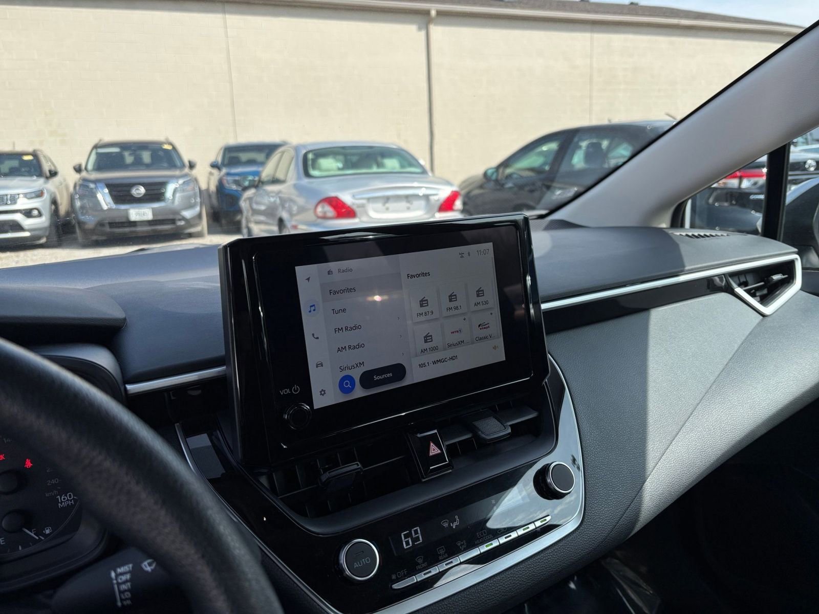 Thumbnail: 2025 Toyota Corolla - 21