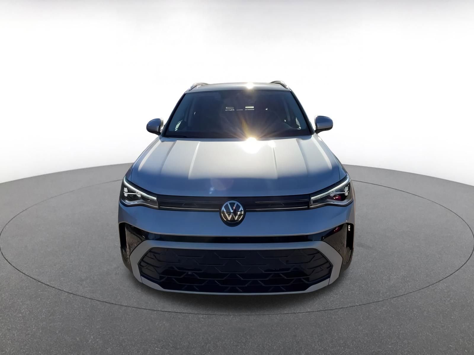 Thumbnail: 2025 Volkswagen Taos - 4