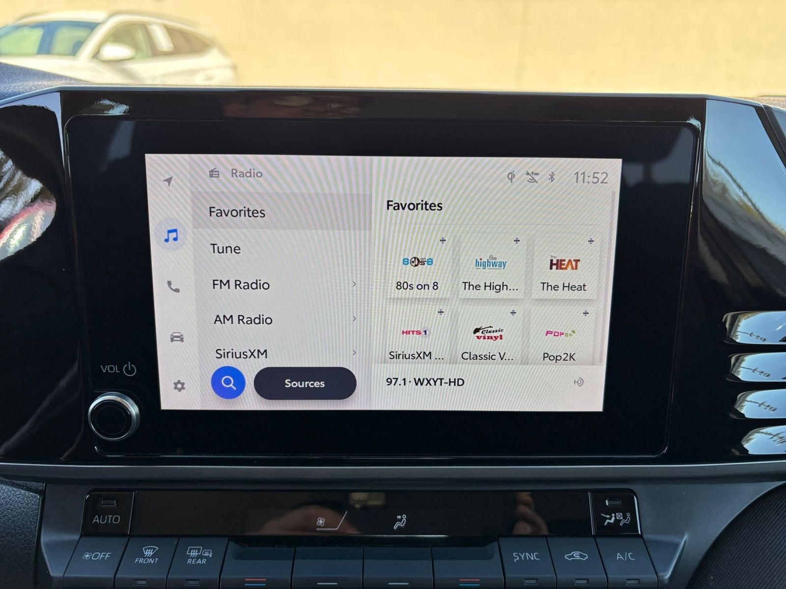 Thumbnail: 2025 Toyota Camry - 21