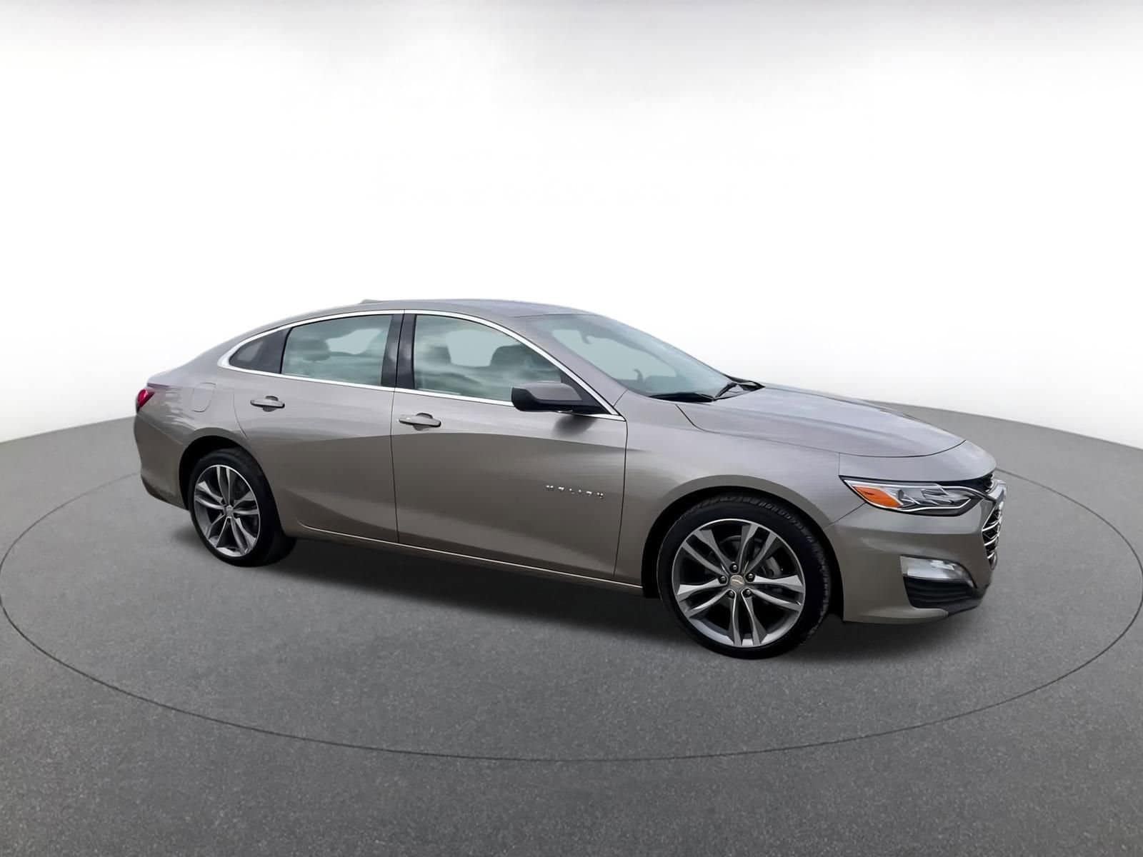 Thumbnail: 2024 Chevrolet Malibu - 2