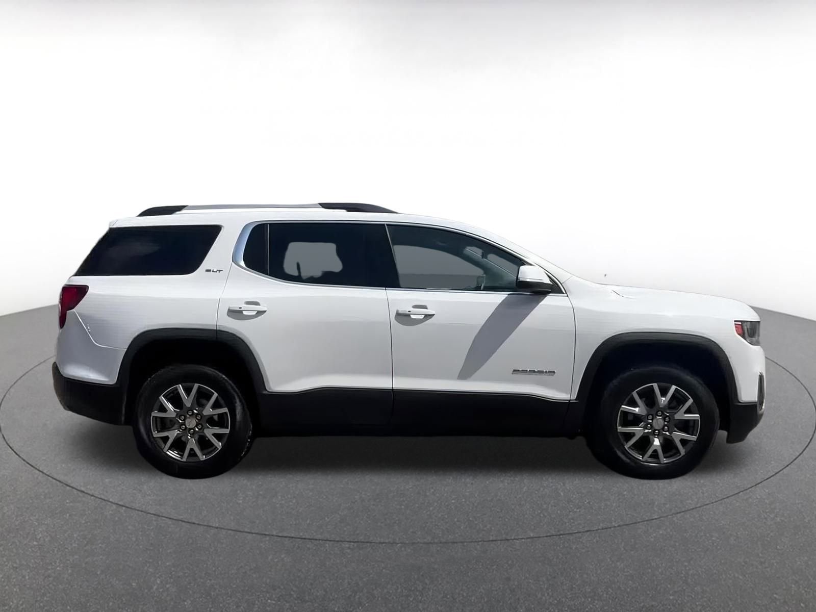 2023 GMC Acadia SLT 20