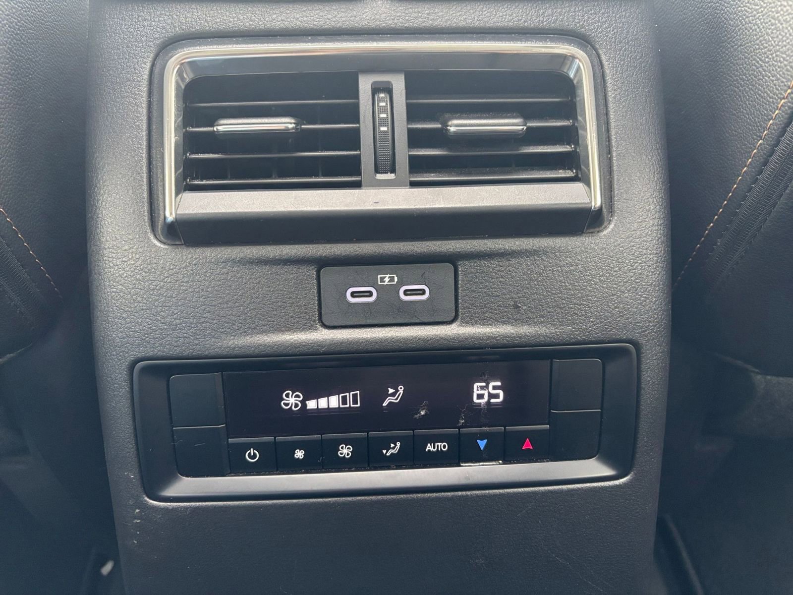 Thumbnail: 2025 Mazda CX-70 - 24