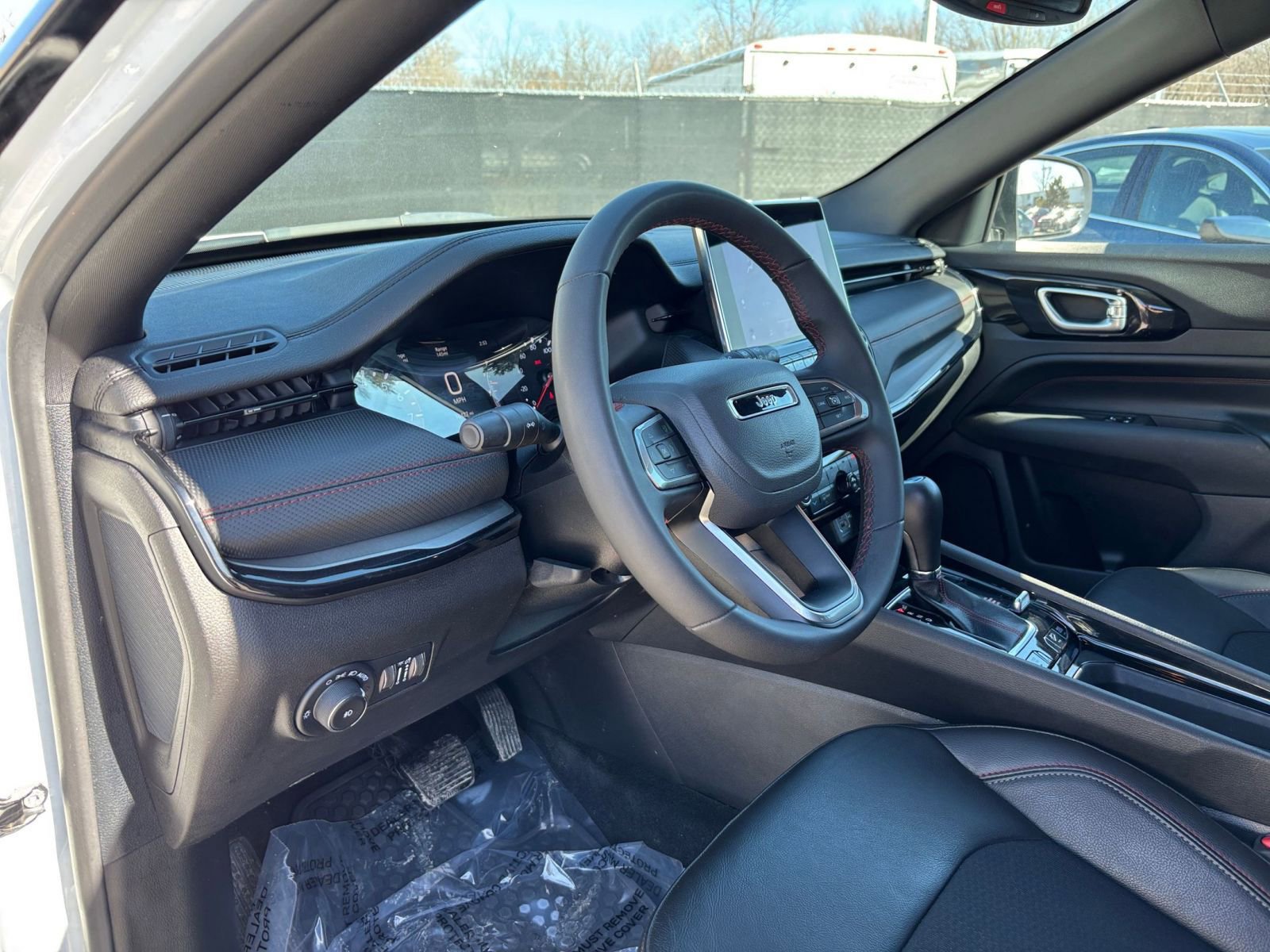 Thumbnail: 2025 Jeep Compass - 34