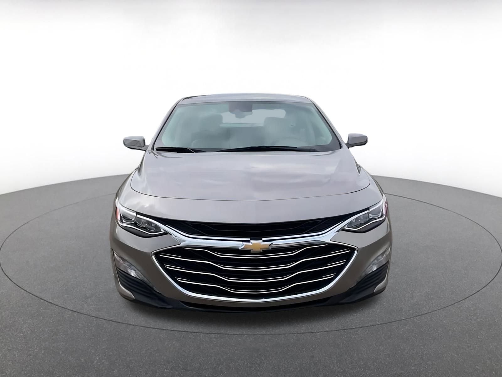 Thumbnail: 2024 Chevrolet Malibu - 4