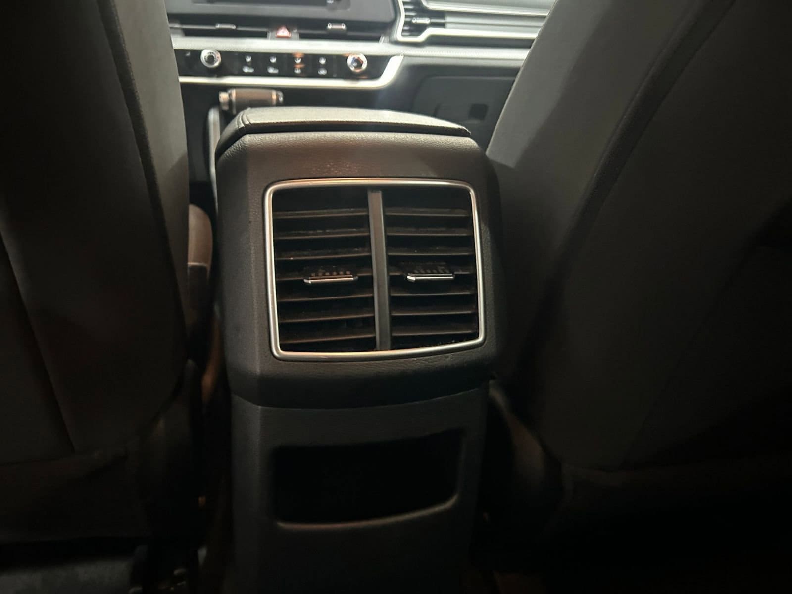 Thumbnail: 2023 Kia Sportage - 22