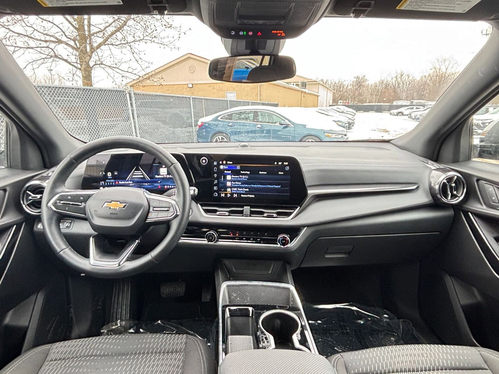 Thumbnail: 2025 Chevrolet Equinox - 32