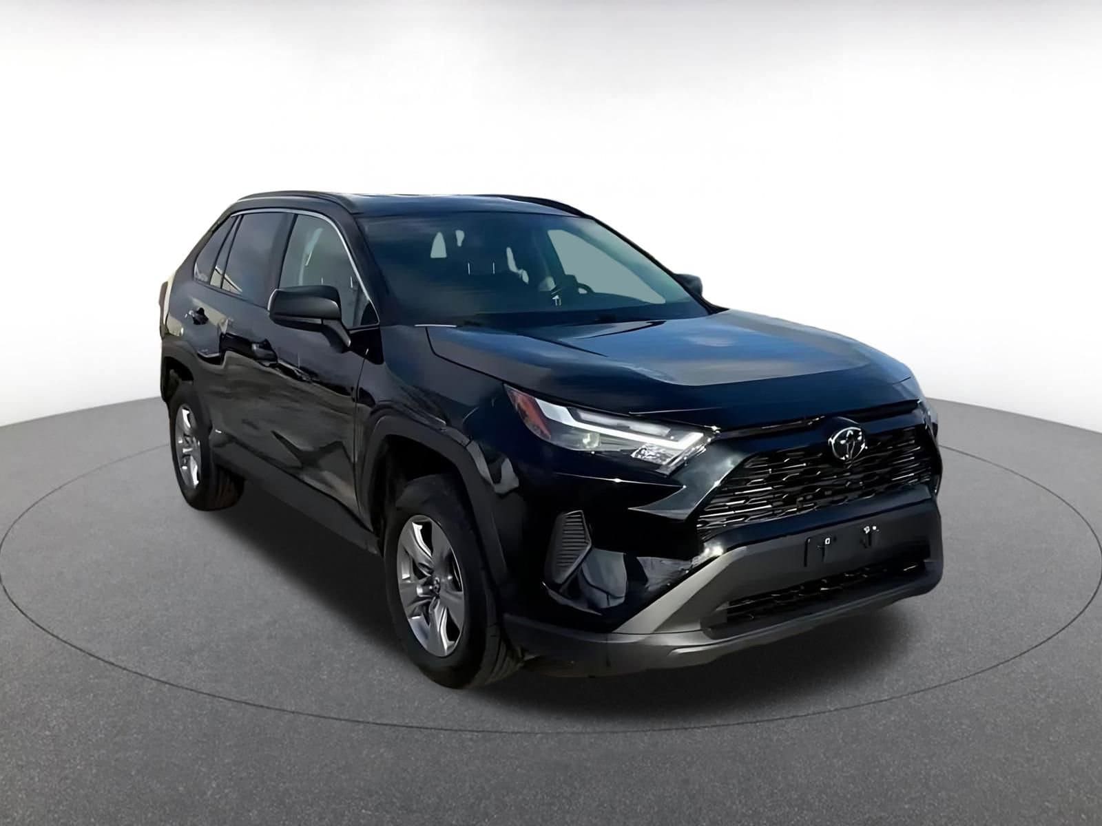 Thumbnail: 2025 Toyota RAV4 - 3