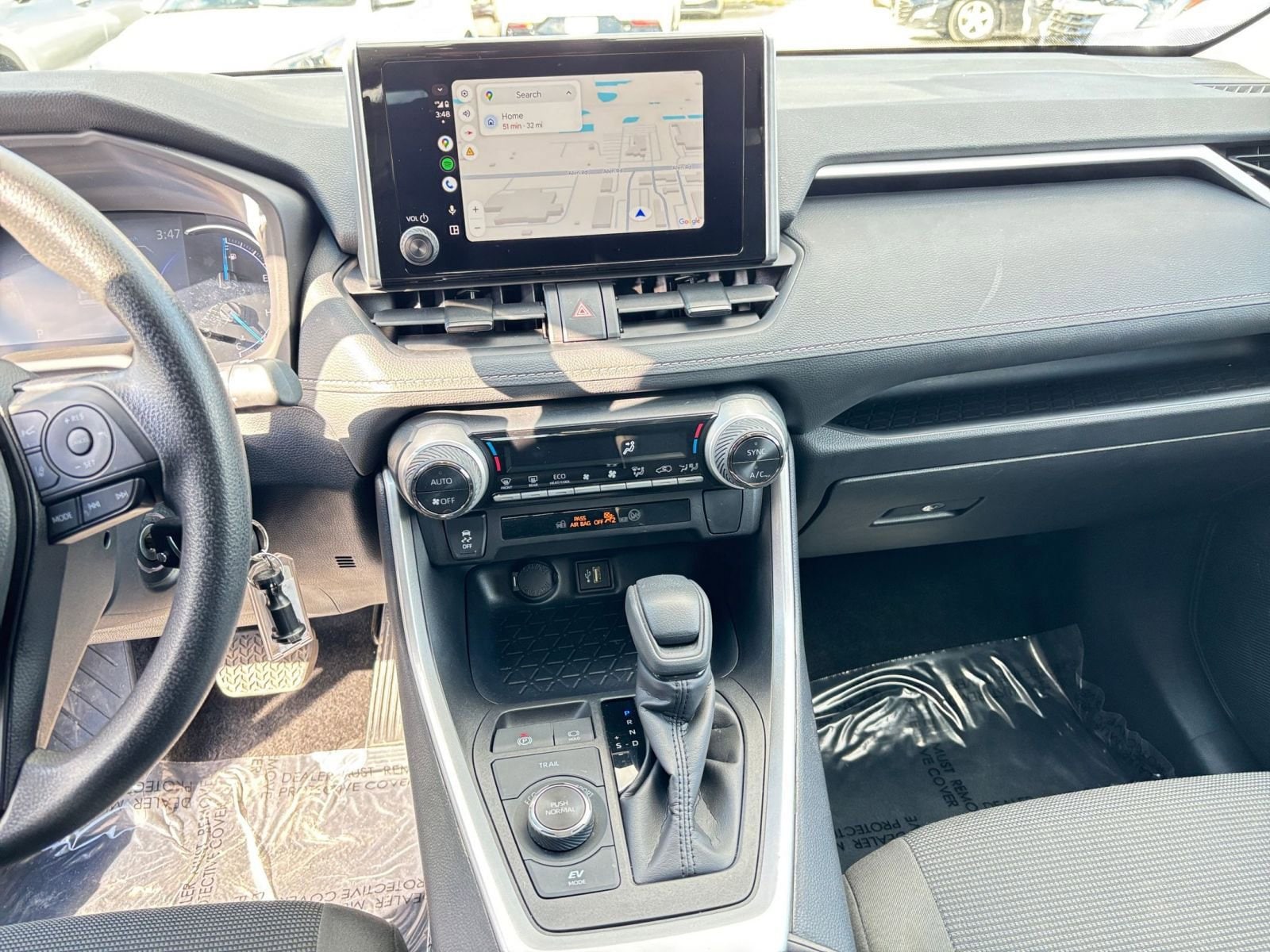 Thumbnail: 2025 Toyota RAV4 - 18