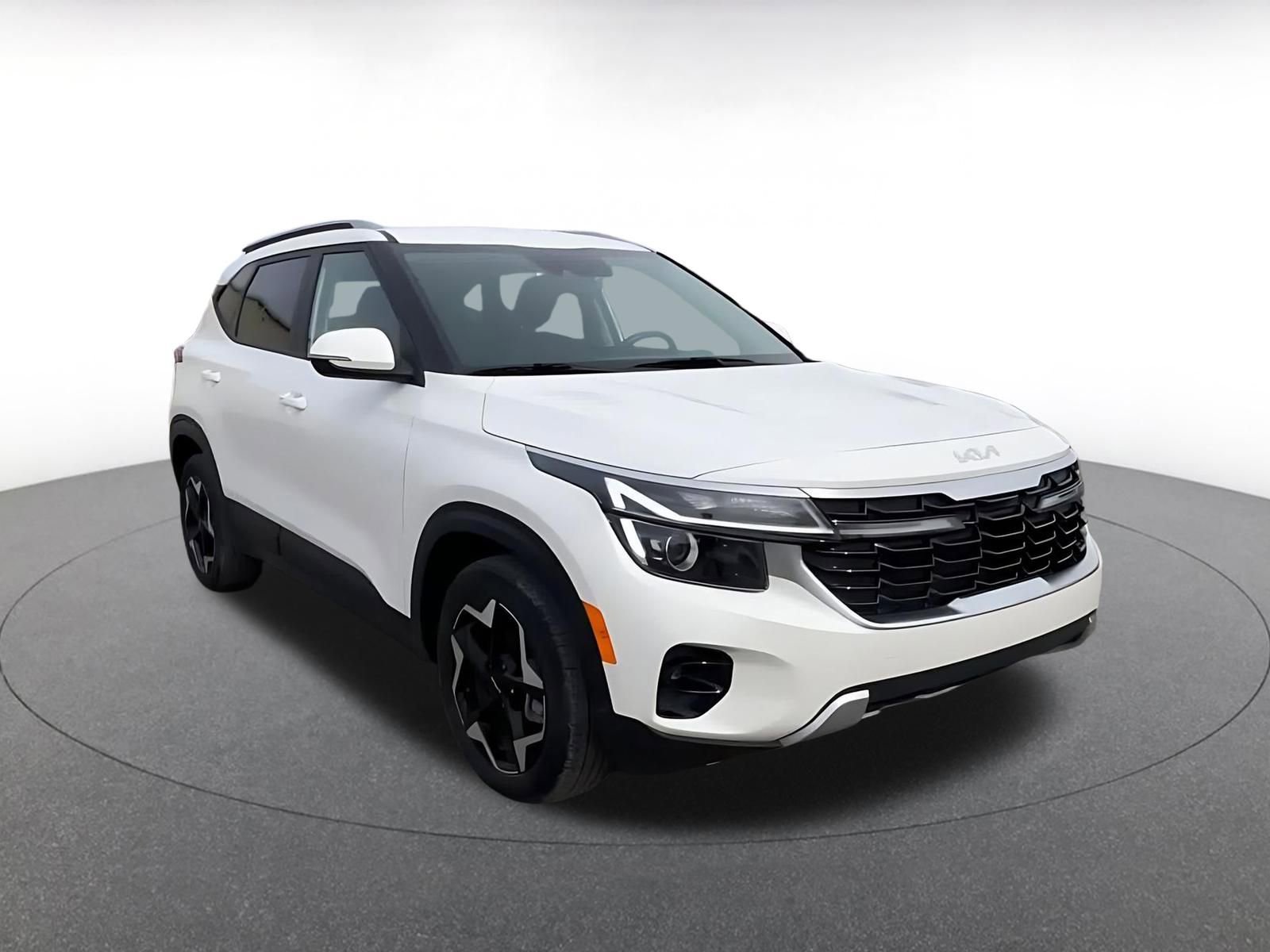 Thumbnail: 2025 Kia Seltos - 3