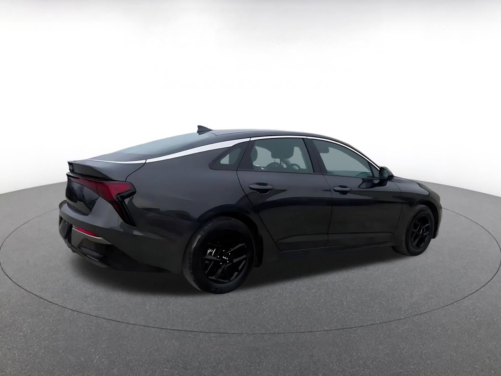 Thumbnail: 2025 Kia K5 - 15