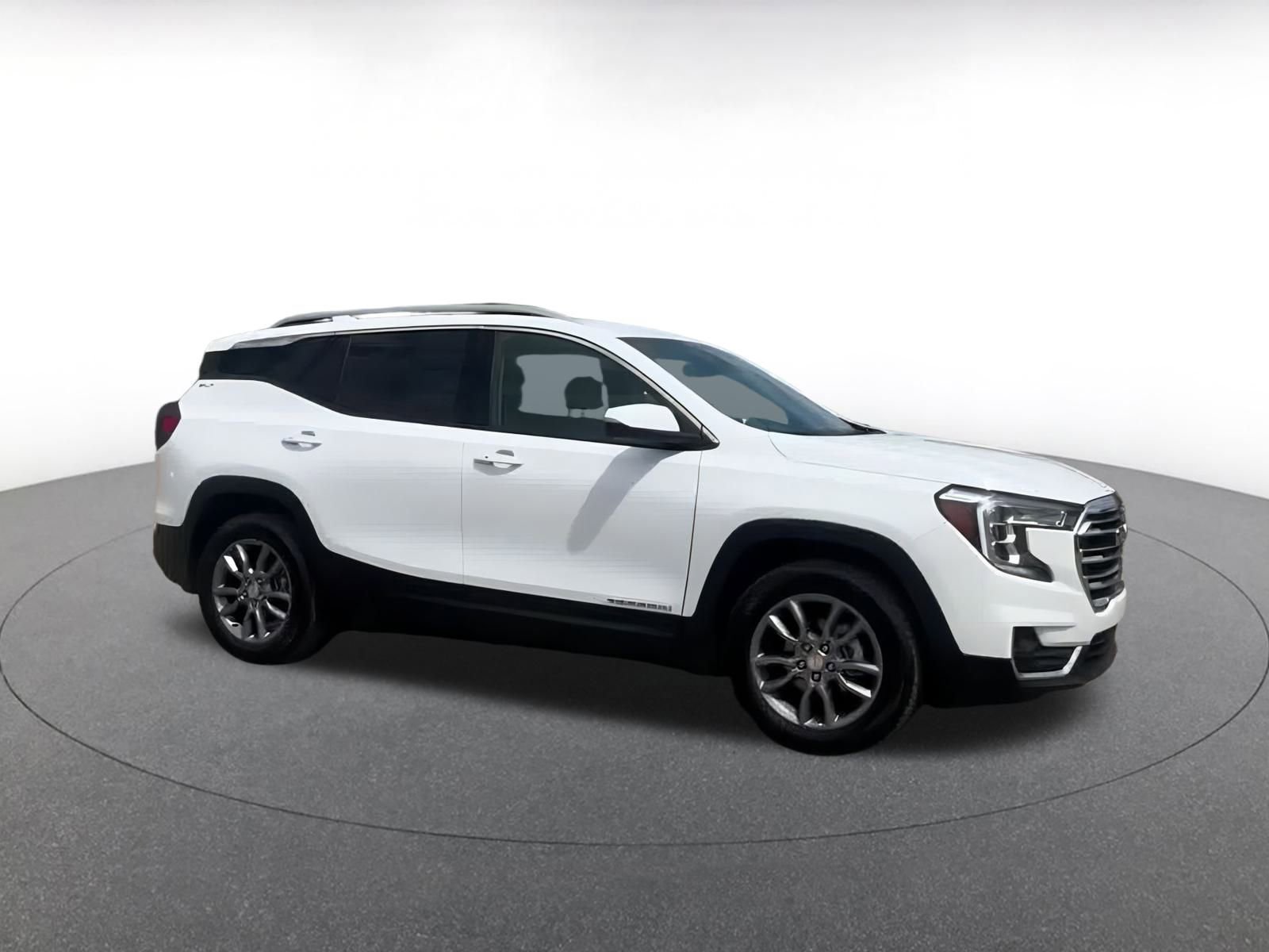 Thumbnail: 2024 GMC Terrain - 2