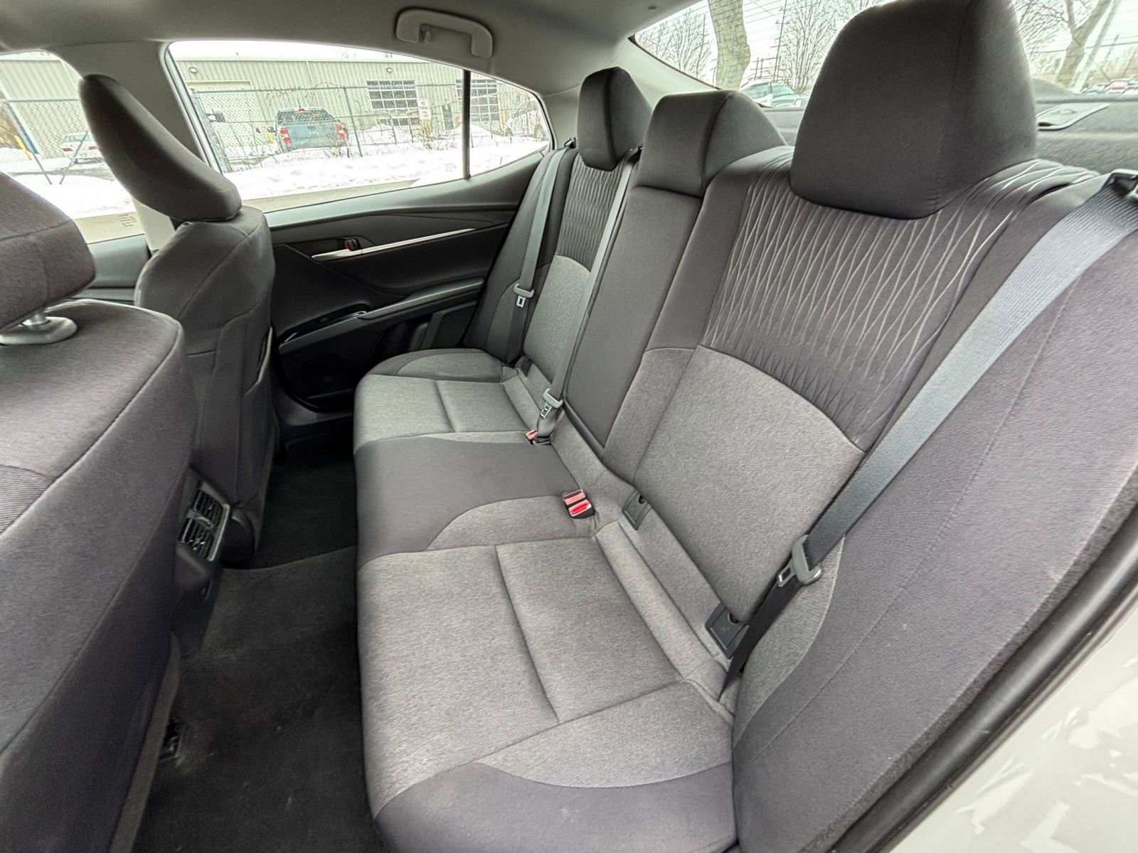 Thumbnail: 2025 Toyota Camry - 25