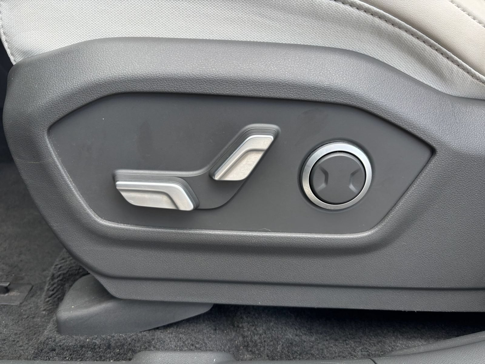 Thumbnail: 2026 Hyundai Santa Fe - 23
