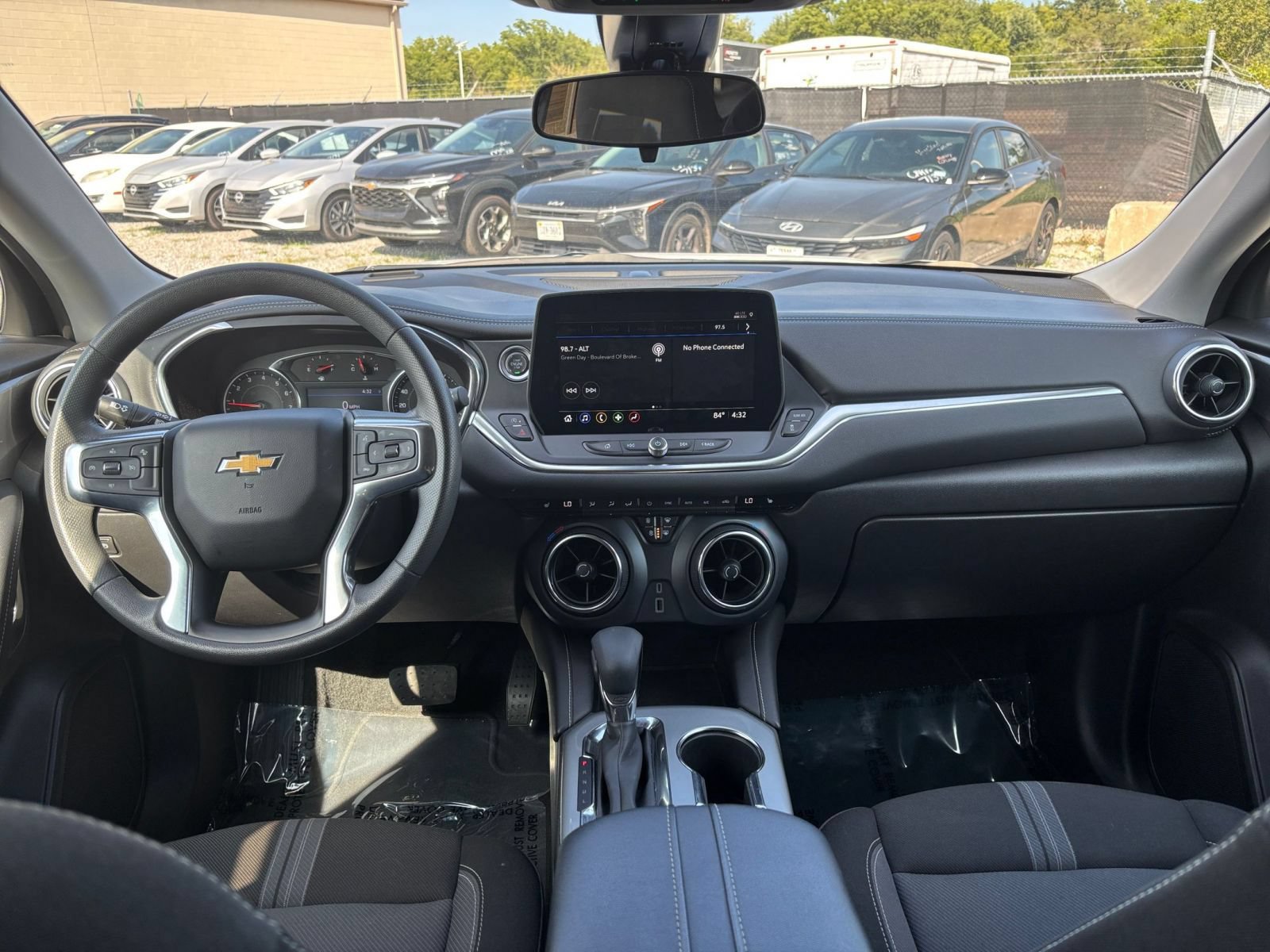 Thumbnail: 2025 Chevrolet Blazer - 29