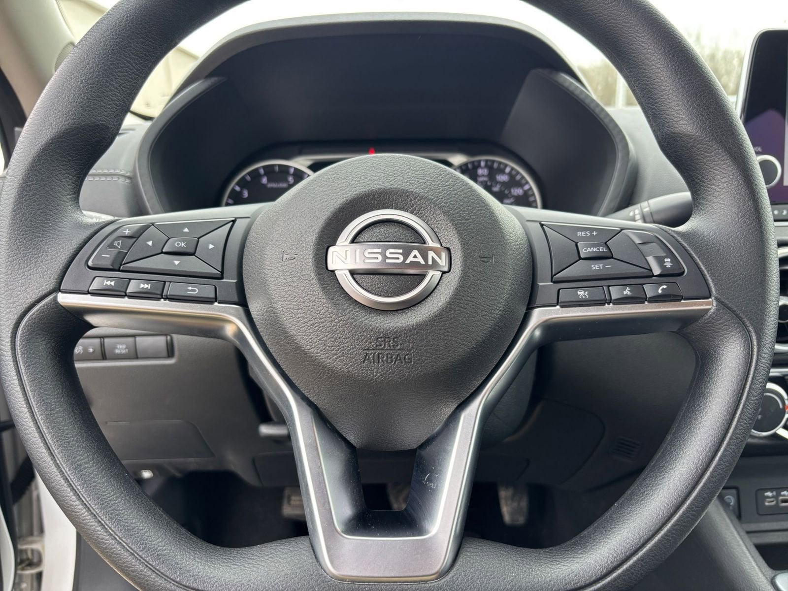 Thumbnail: 2025 Nissan Sentra - 25