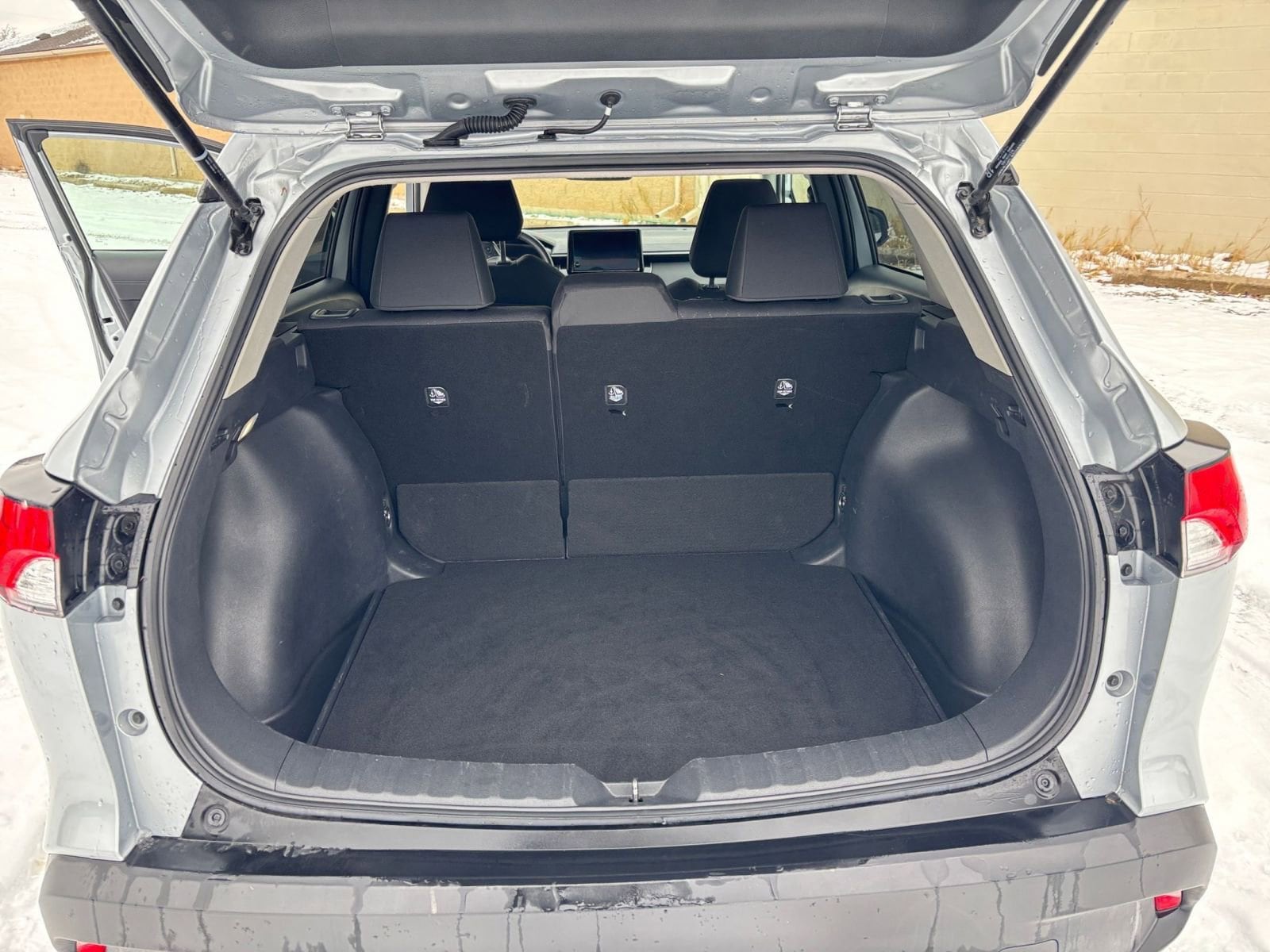 Thumbnail: 2025 Toyota Corolla Cross - 29