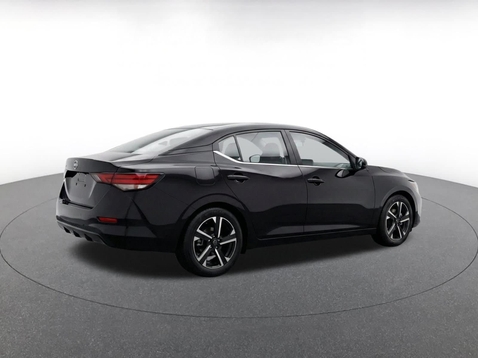 Thumbnail: 2025 Nissan Sentra - 9