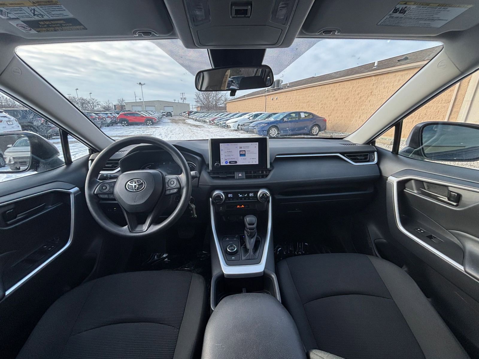 Thumbnail: 2025 Toyota RAV4 - 31