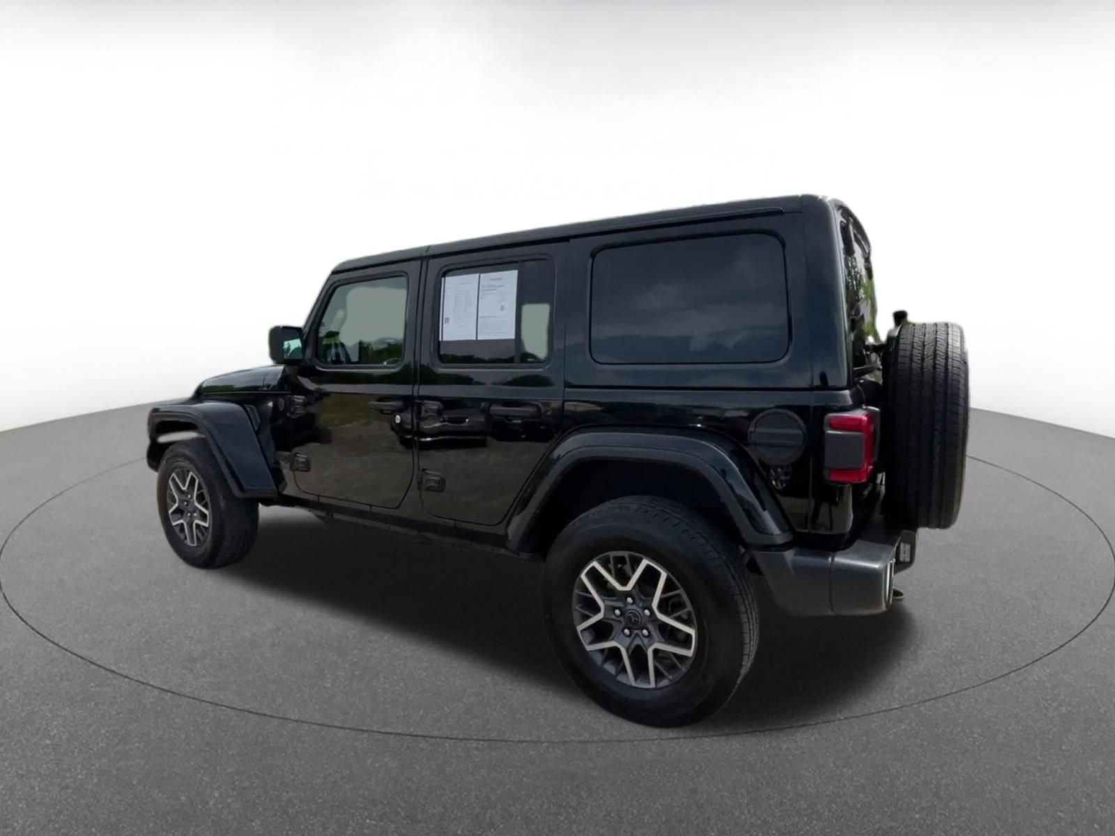 Thumbnail: 2025 Jeep Wrangler - 10