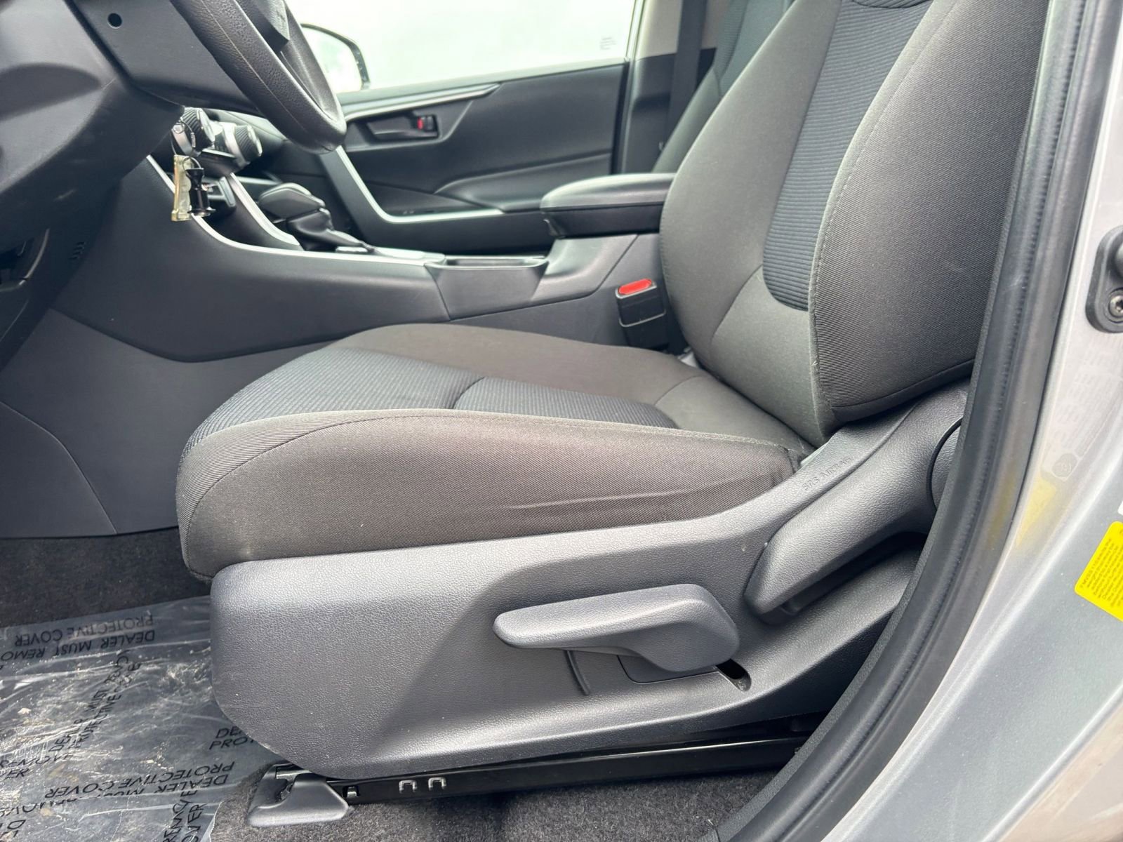 Thumbnail: 2025 Toyota RAV4 - 25