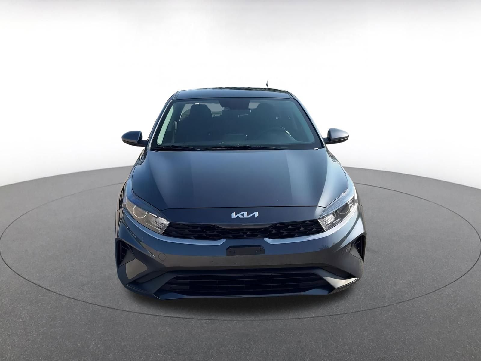 Thumbnail: 2023 Kia Forte - 4