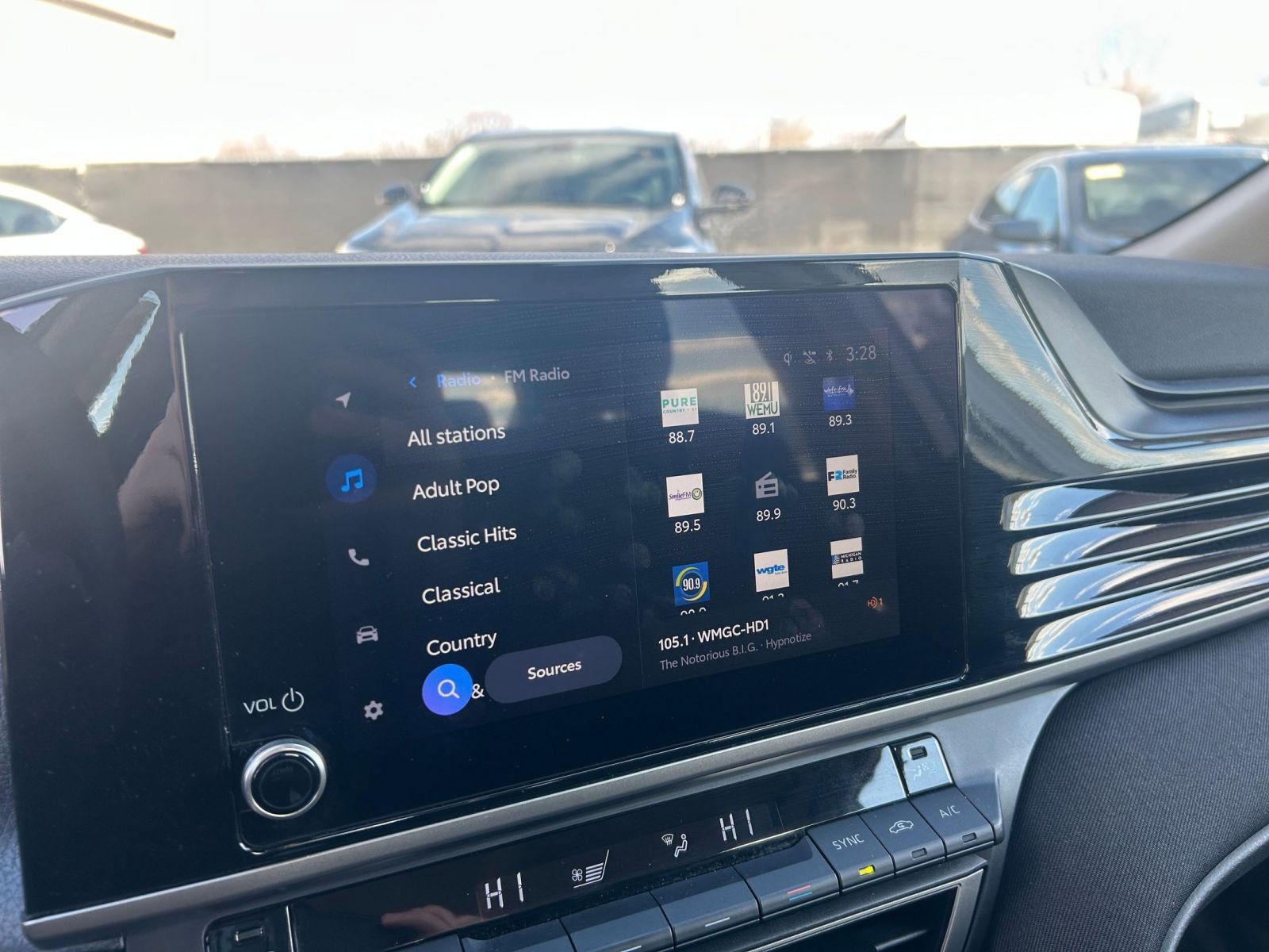 Thumbnail: 2025 Toyota Camry - 21