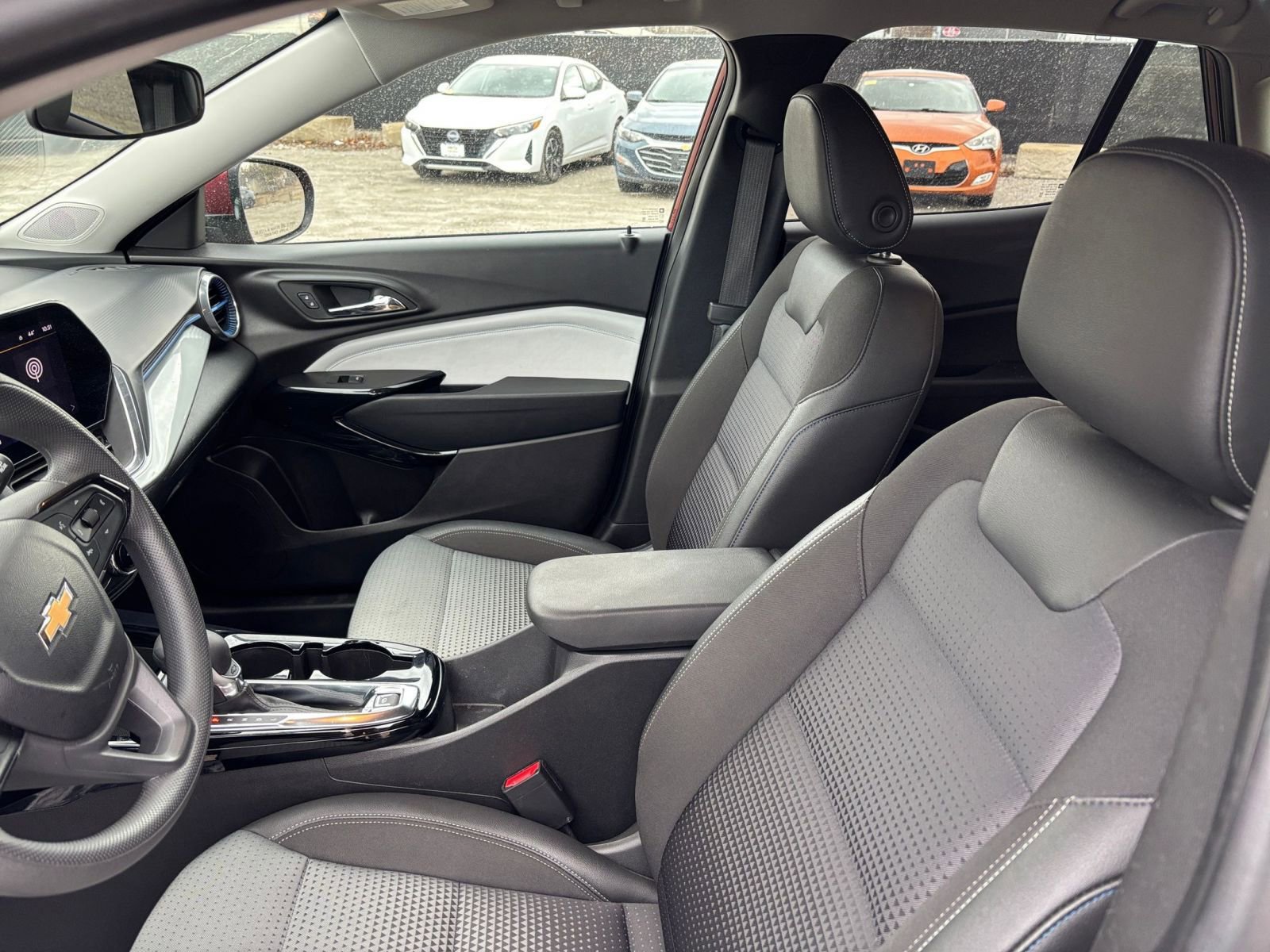 Thumbnail: 2025 Chevrolet Trax - 27