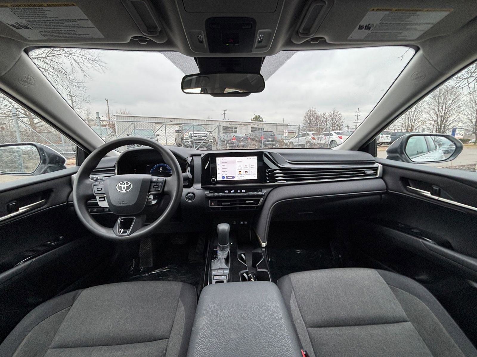 Thumbnail: 2025 Toyota Camry - 32