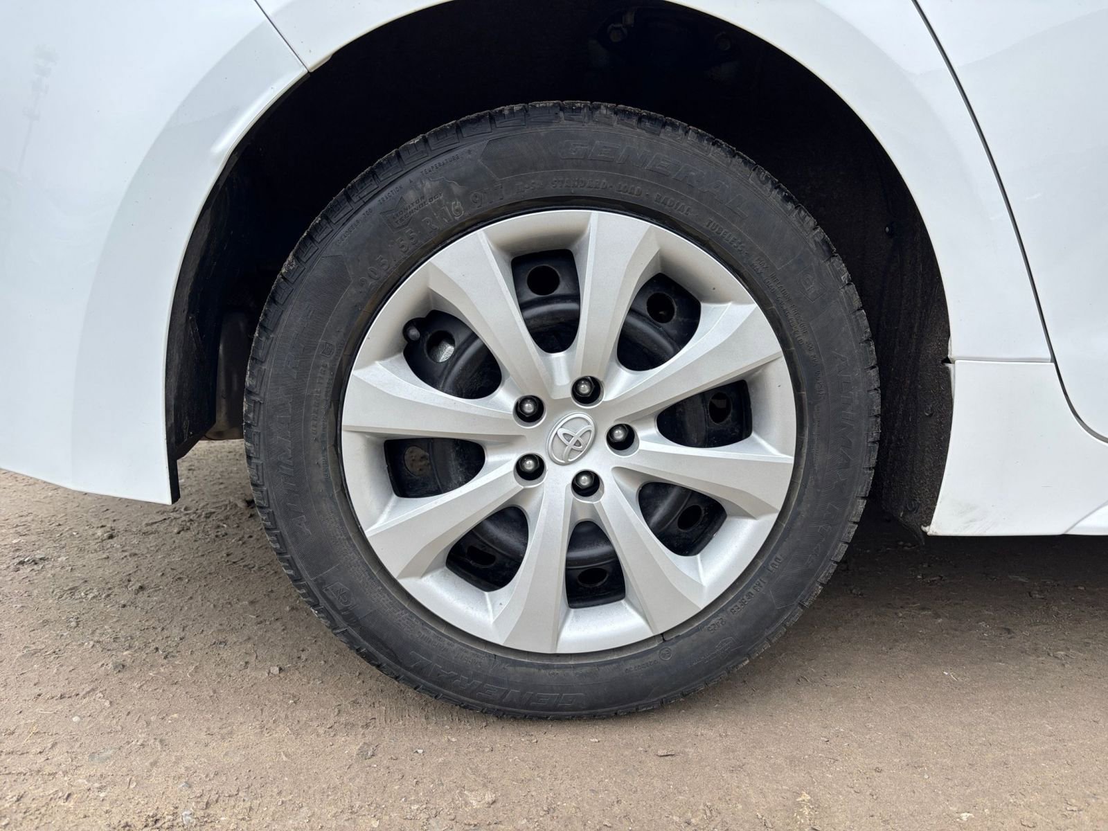 Thumbnail: 2025 Toyota Corolla - 29