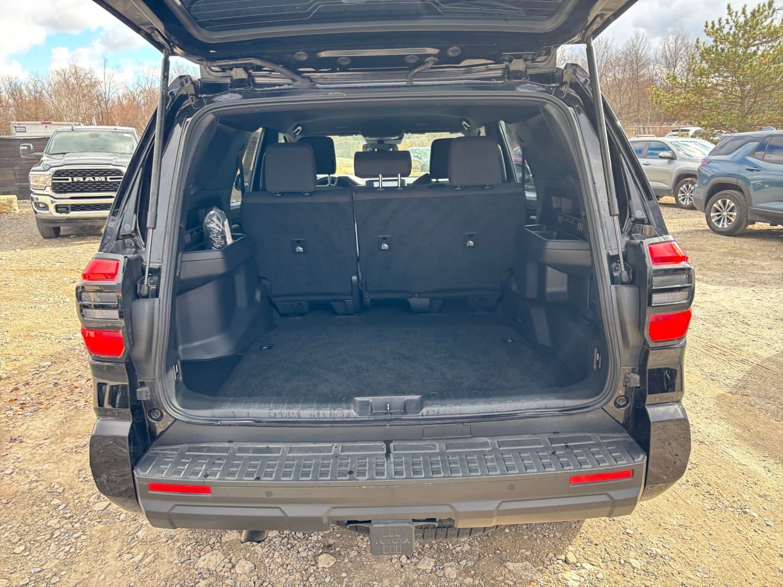 Thumbnail: 2025 Toyota 4Runner - 31