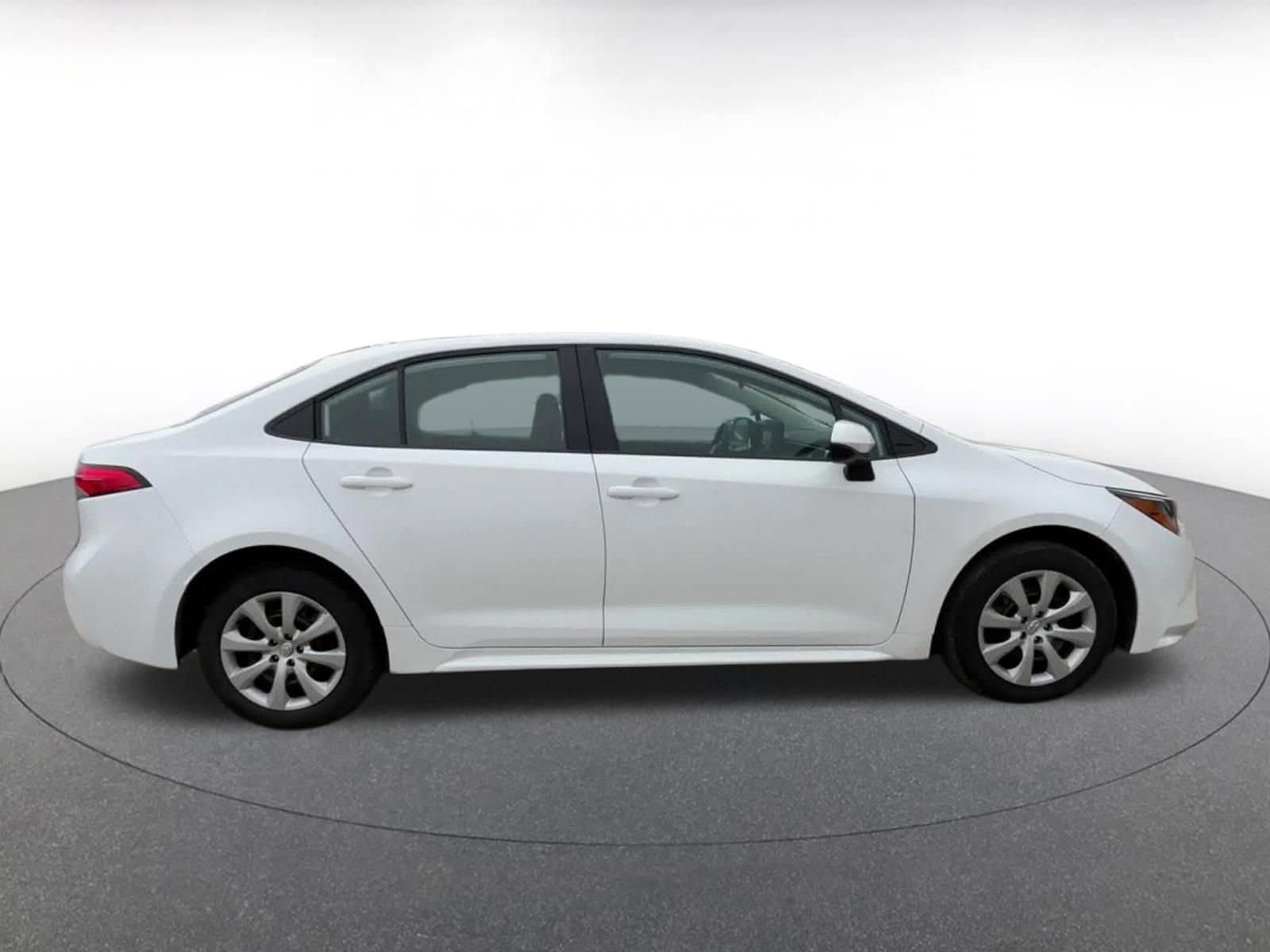 Thumbnail: 2025 Toyota Corolla - 16