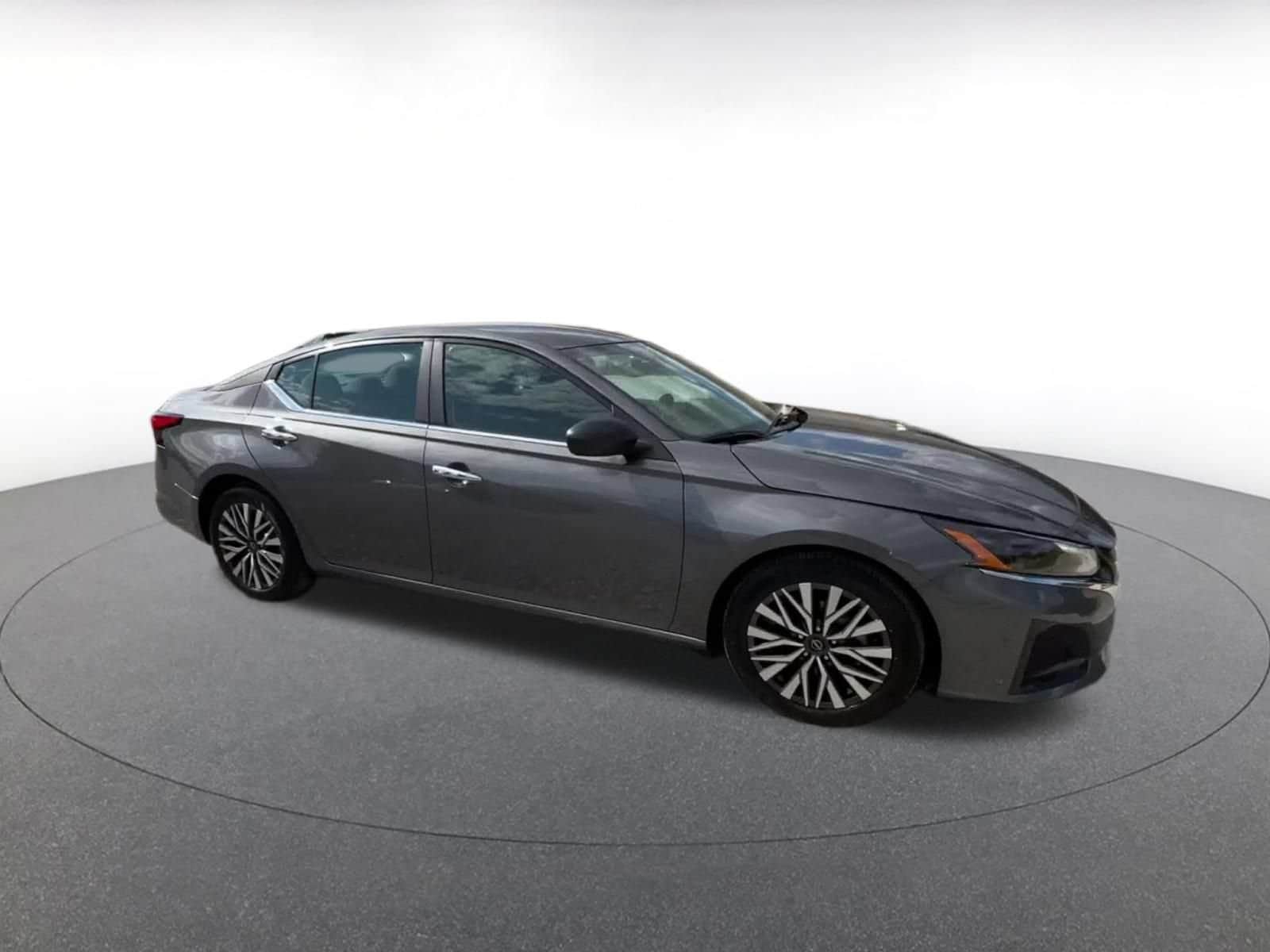 Thumbnail: 2025 Nissan Altima - 2