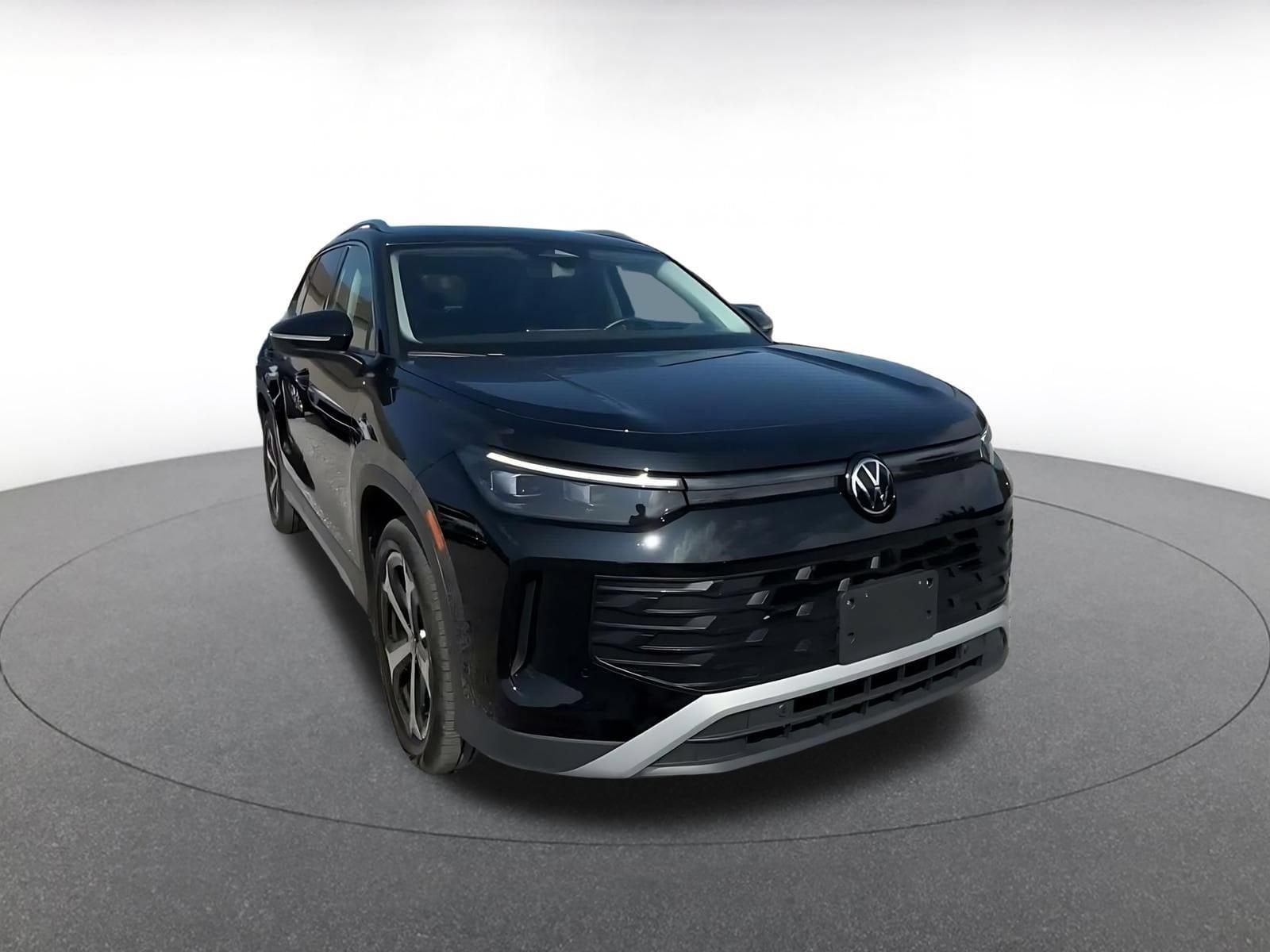 Thumbnail: 2026 Volkswagen Tiguan - 3