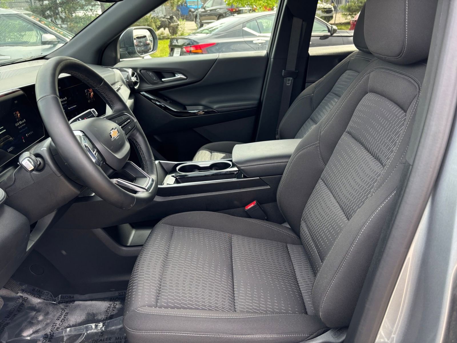 Thumbnail: 2025 Chevrolet Equinox - 28