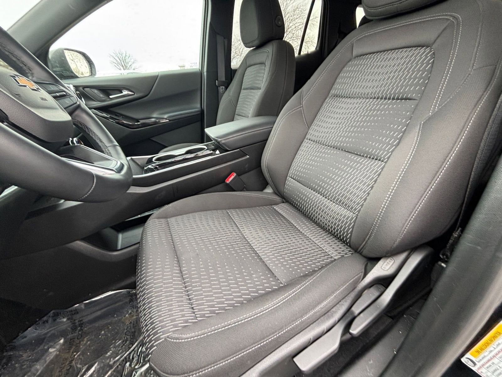 Thumbnail: 2025 Chevrolet Equinox - 25