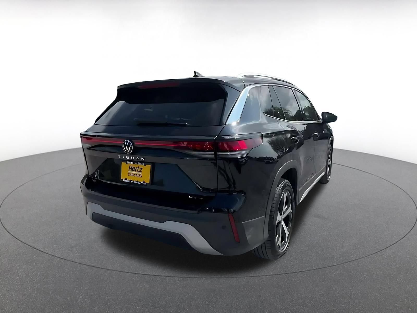 Thumbnail: 2026 Volkswagen Tiguan - 13