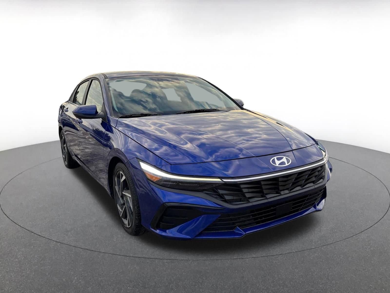 Thumbnail: 2025 Hyundai Elantra - 1