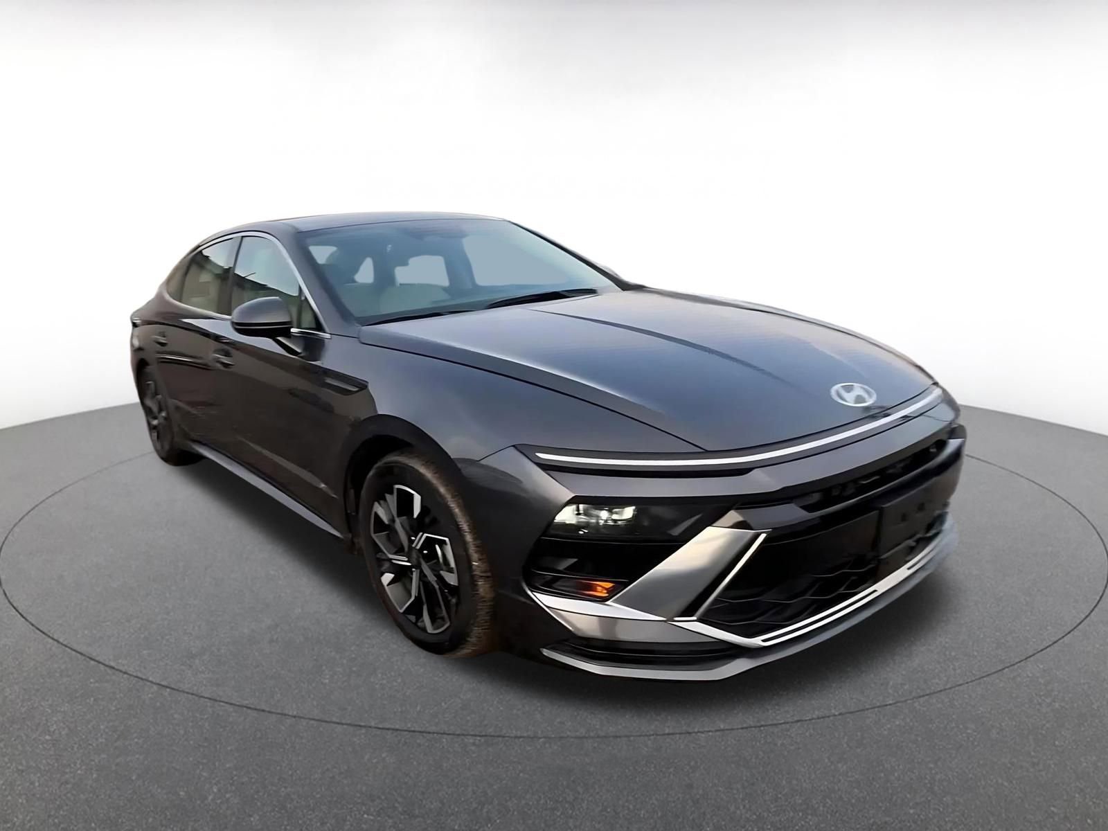 Thumbnail: 2025 Hyundai Sonata - 3