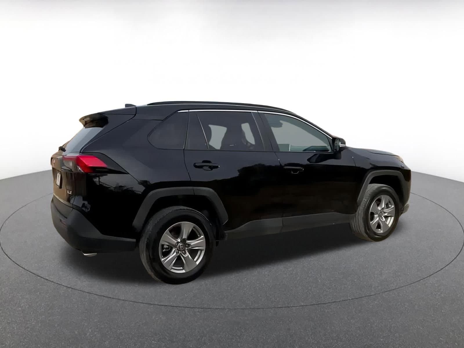 Thumbnail: 2025 Toyota RAV4 - 14