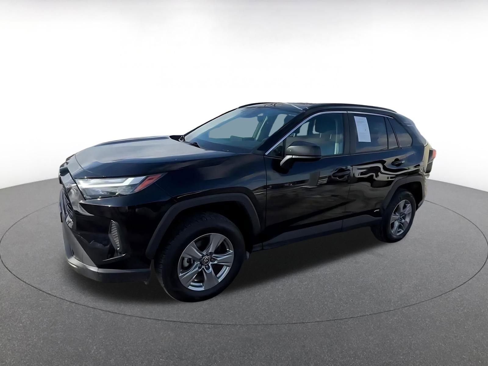 Thumbnail: 2025 Toyota RAV4 - 8