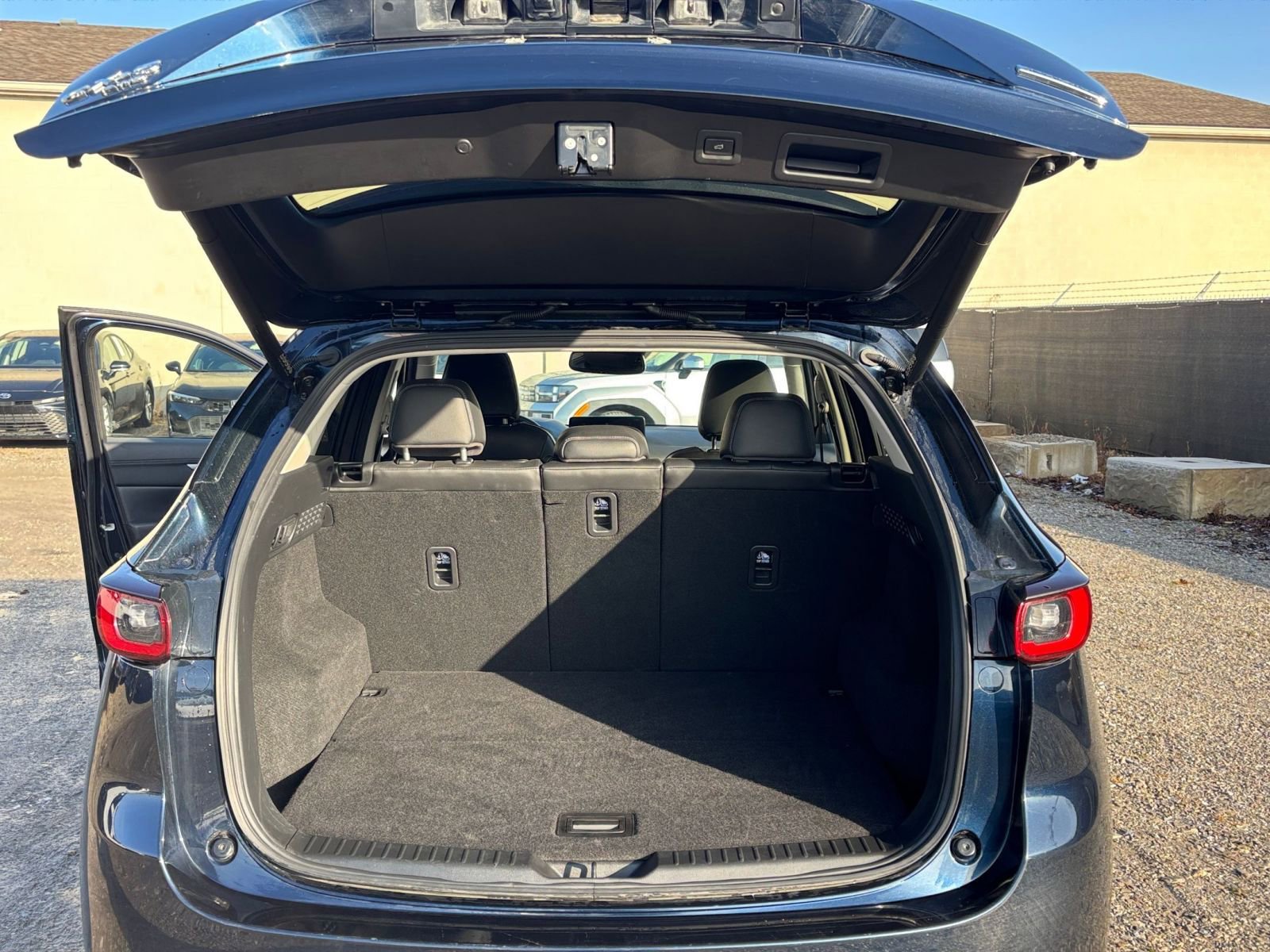 Thumbnail: 2025 Mazda CX-5 - 32