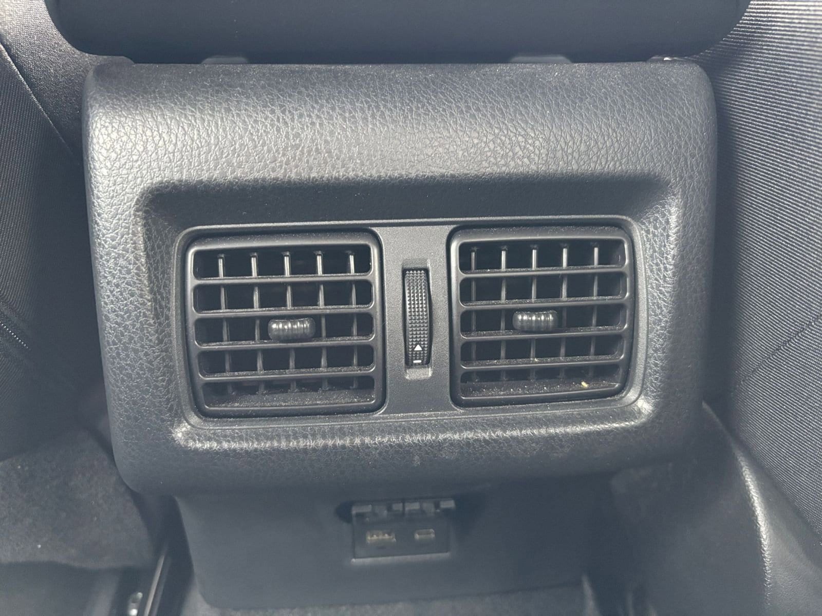 Thumbnail: 2025 Toyota Camry - 23