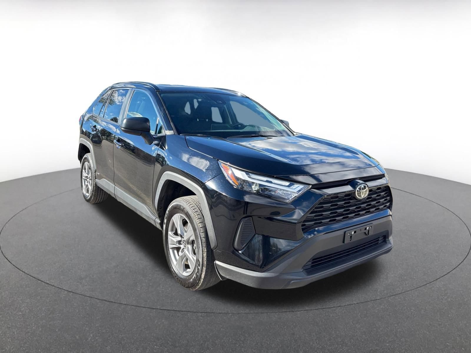 Thumbnail: 2025 Toyota RAV4 - 1