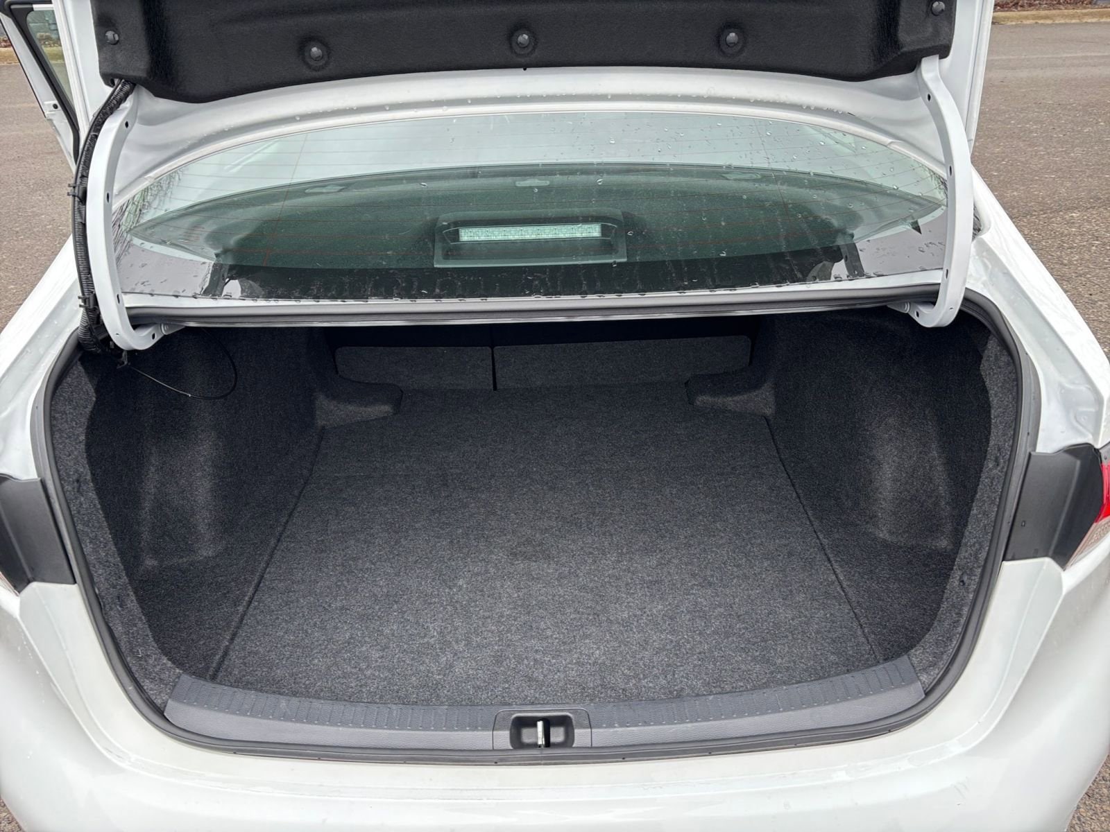 Thumbnail: 2025 Toyota Corolla - 30