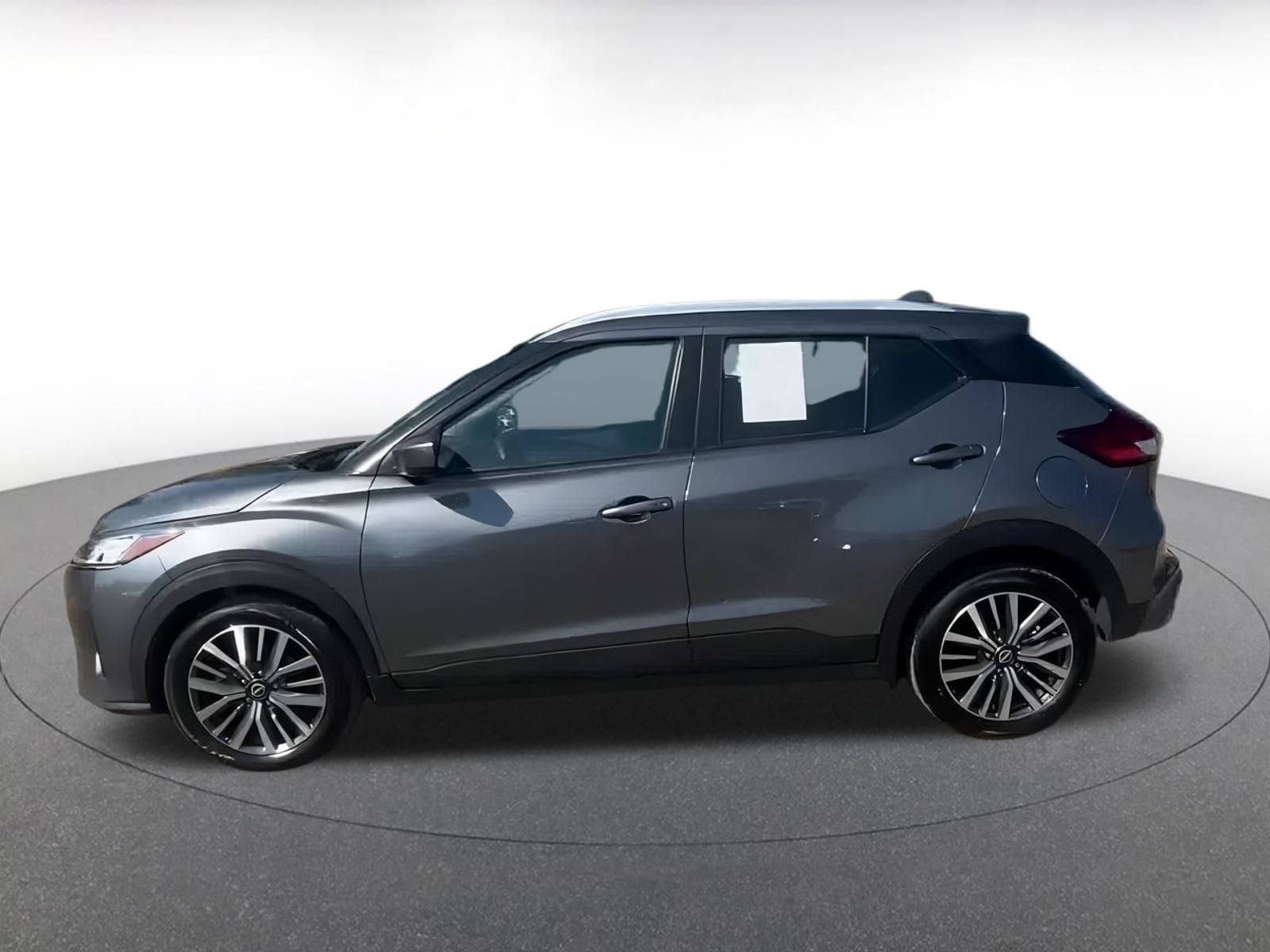 Thumbnail: 2024 Nissan Kicks - 9